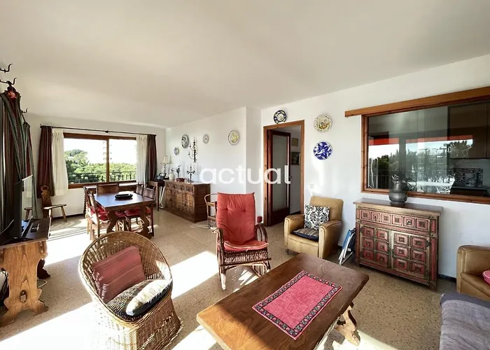 Cavall Bernat 36 * Castell-Platja d’Aro